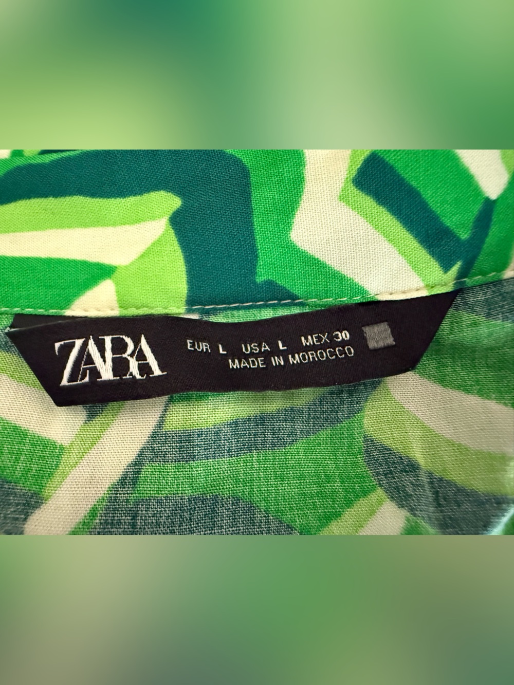 Zara Shades Of Green Print Deep V Mini Dress LARGE Fit To Flare Summer Fun - Picture 10 of 10